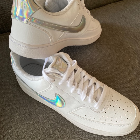 Nike - Picture 7 of 7